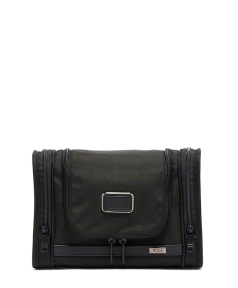 Hanging Travel Kit
